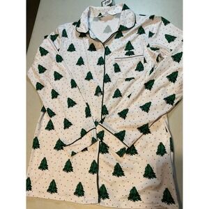 The Royal Standard Christmas Tree Pajama Top Womens Small White Green Sleepwear